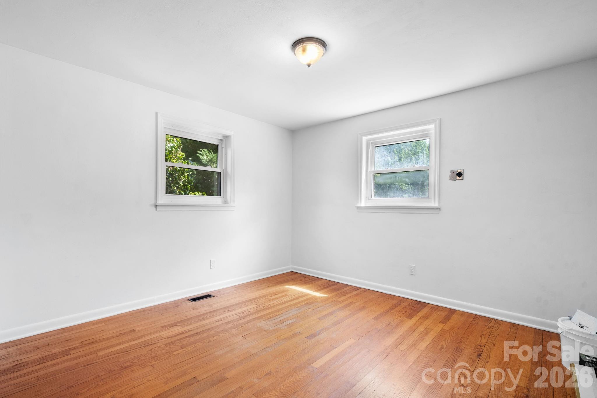 1341 26th Street Southwest Hickory, NC 28602 - Photo 15 of 37