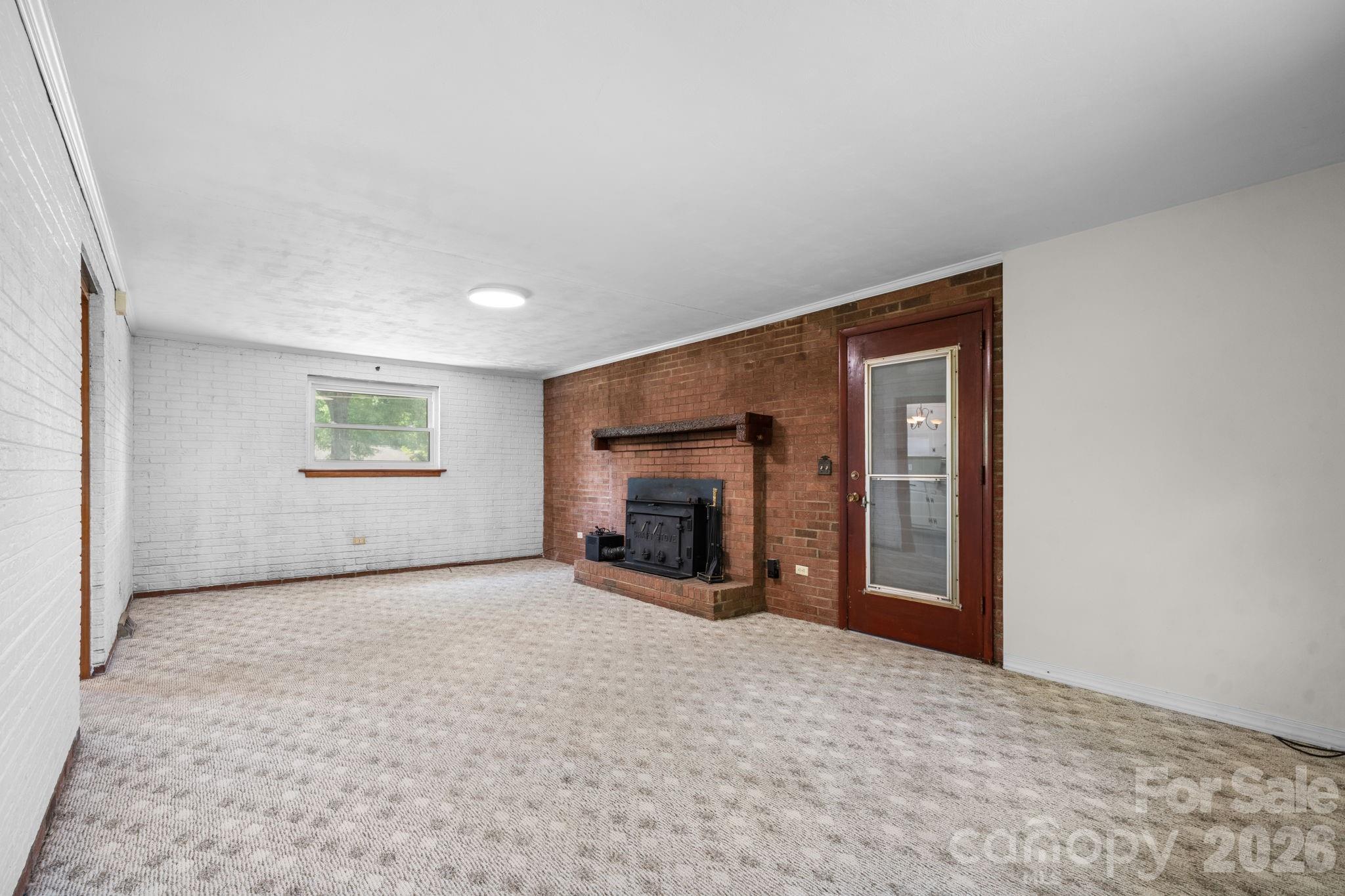 1341 26th Street Southwest Hickory, NC 28602 - Photo 5 of 37