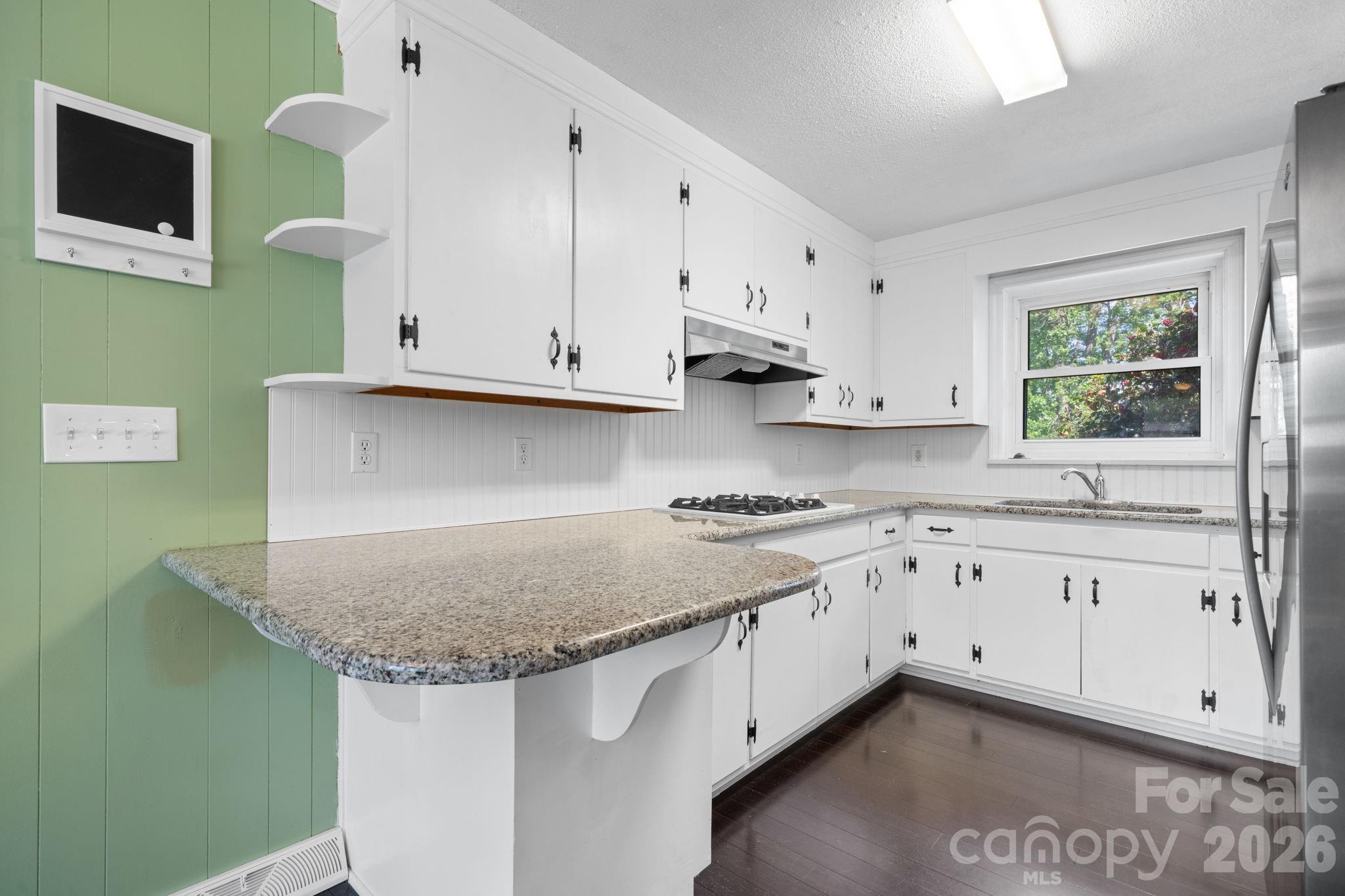 1341 26th Street Southwest Hickory, NC 28602 - Photo 7 of 37