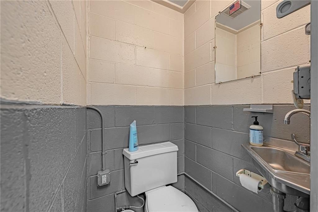 167 McGovern Road Houston, PA 15342 - Photo 11 of 25 Gallery Image 11