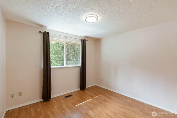 $525,000 | 6811 36th Avenue Southeast, Lacey, WA 98503
