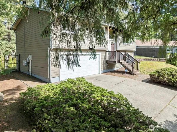 $525,000 | 6811 36th Avenue Southeast, Lacey, WA 98503