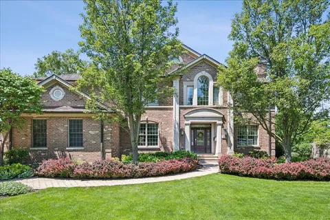 $1,899,000 | 1620 Canterbury Lane, Glenview, IL 60025