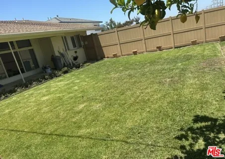 $1,199,000 | 3806 Carmona Avenue, Los Angeles, CA 90008