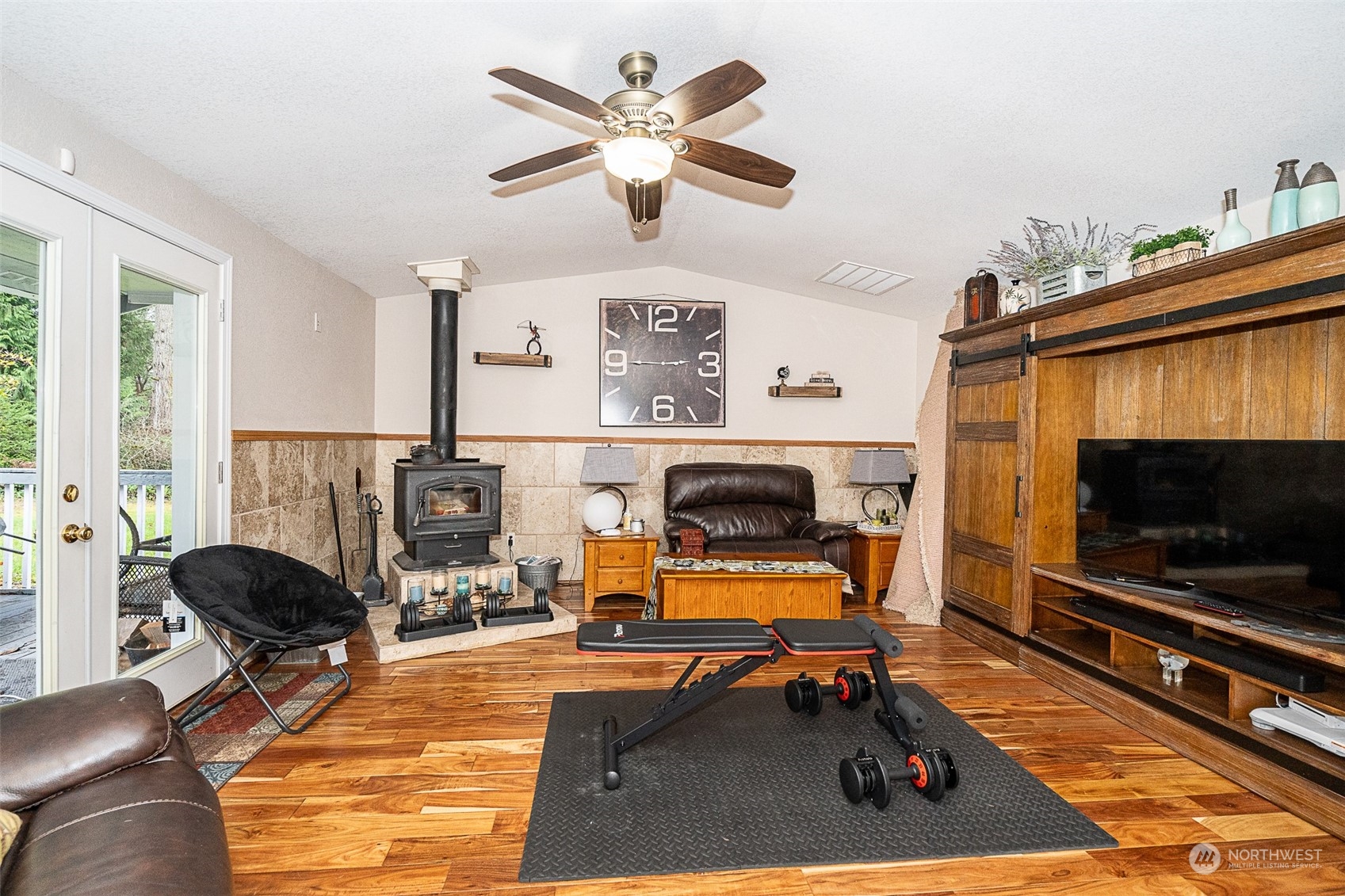 330-38 Brockway Road Chehalis, WA 98532 - Photo 12 of 40 a living room with furniture a flat screen tv and a fireplace