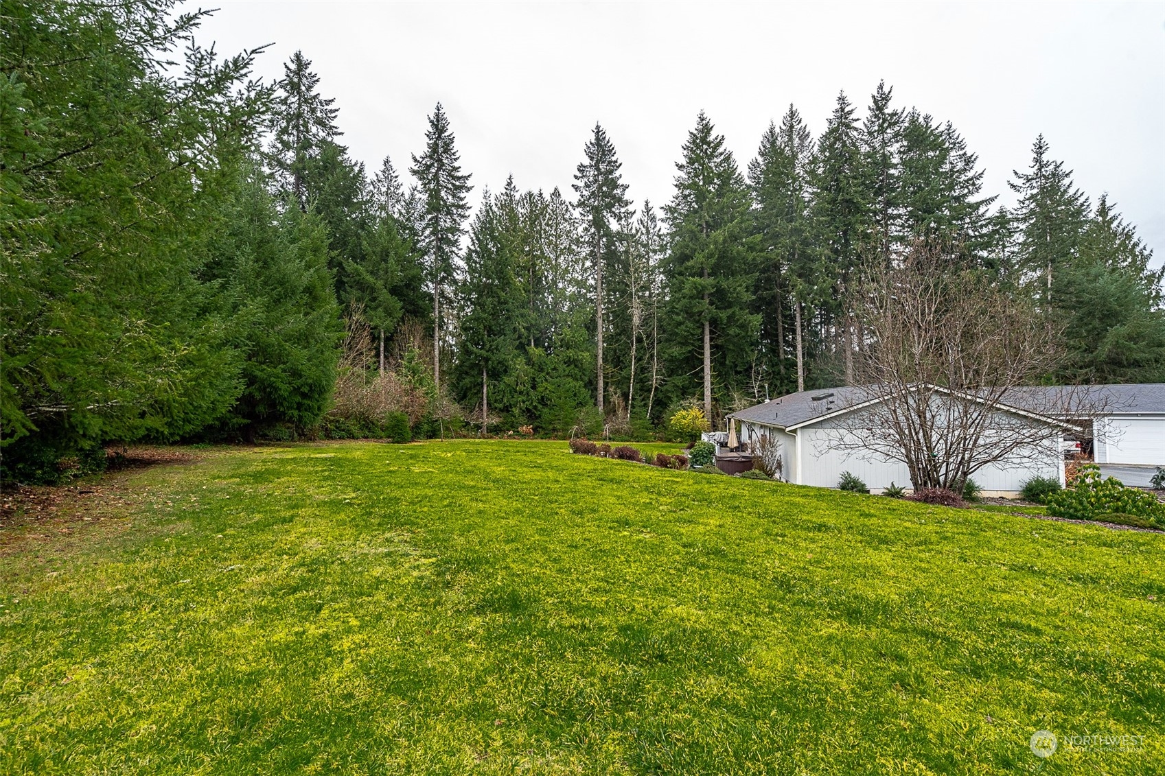 330-38 Brockway Road Chehalis, WA 98532 - Photo 29 of 40 a view of a outdoor space and garden