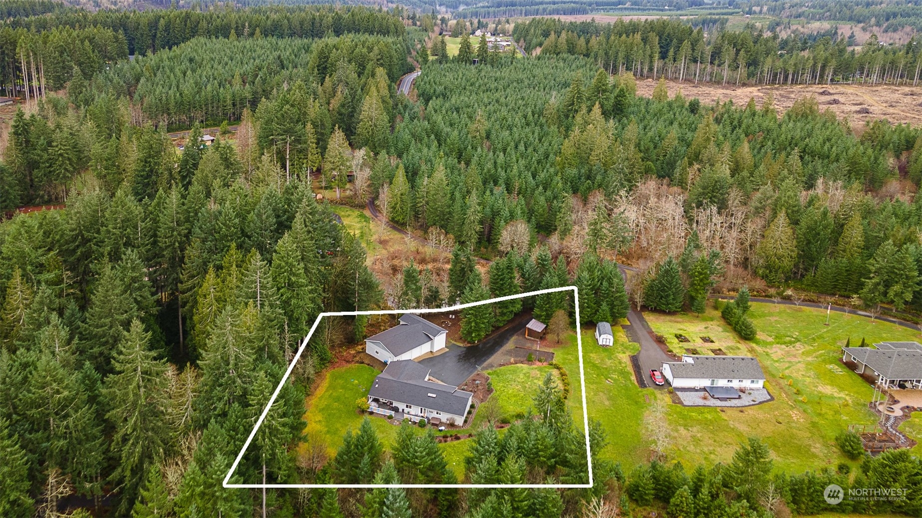 330-38 Brockway Road Chehalis, WA 98532 - Photo 40 of 40 a view of a balcony with yard