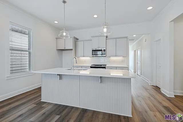 $2,250 | 6429 Vintage Rose Court, Baton Rouge, LA 70817