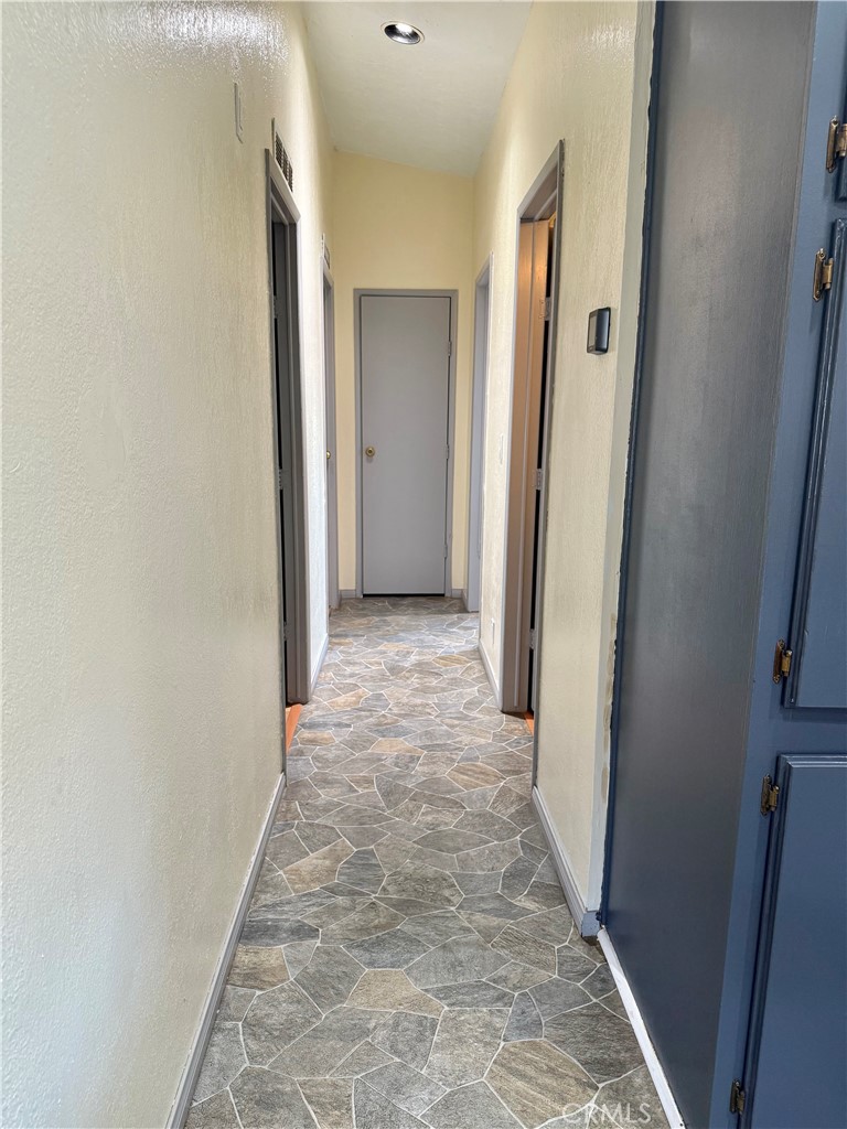 4080 Pedley Road, Unit 189 Jurupa Valley, CA 92509 - Photo 7 of 16 a view of a hallway