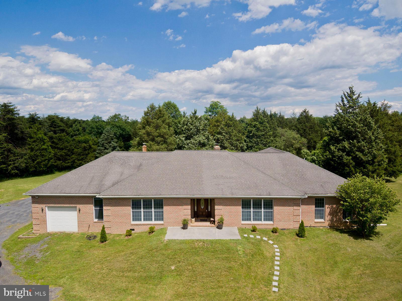 841 Guard Hill Road Middletown, VA 22645 - Photo 2 of 48 Main level living -approx 4 acres & 3500 sq ft!