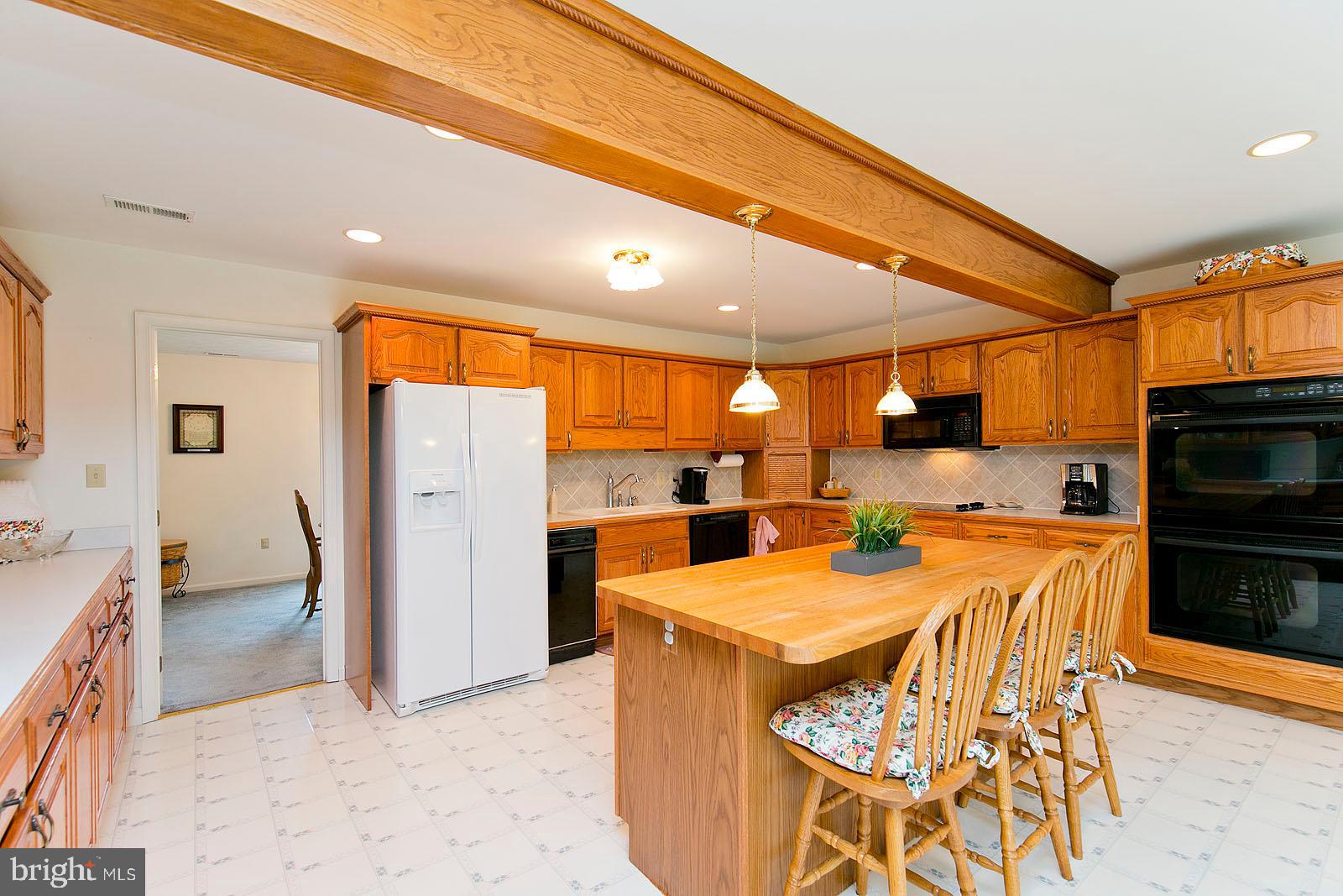 841 Guard Hill Road Middletown, VA 22645 - Photo 13 of 48 Spacious kitchen with island