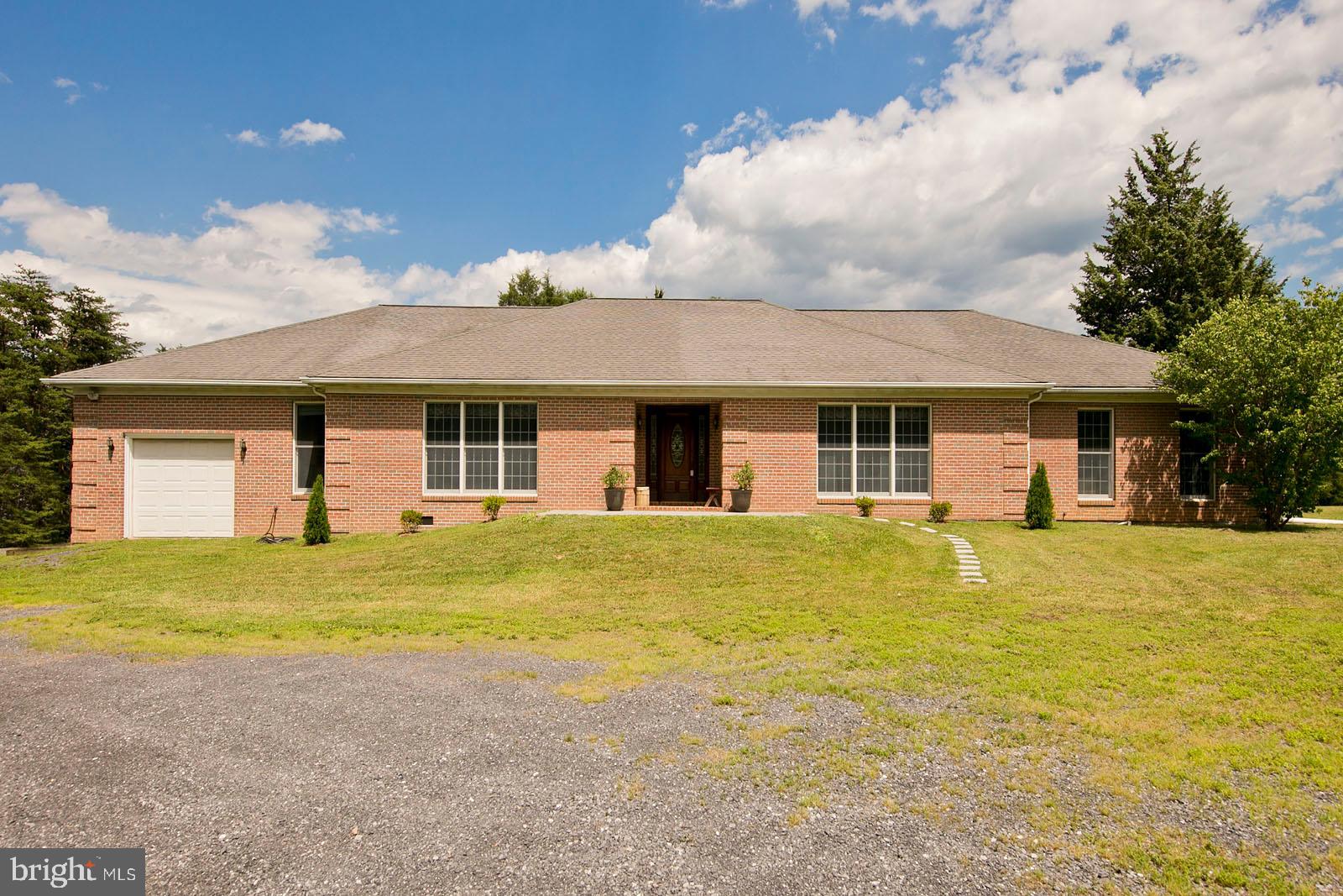 841 Guard Hill Road Middletown, VA 22645 - Photo 37 of 48 One level living in a private setting