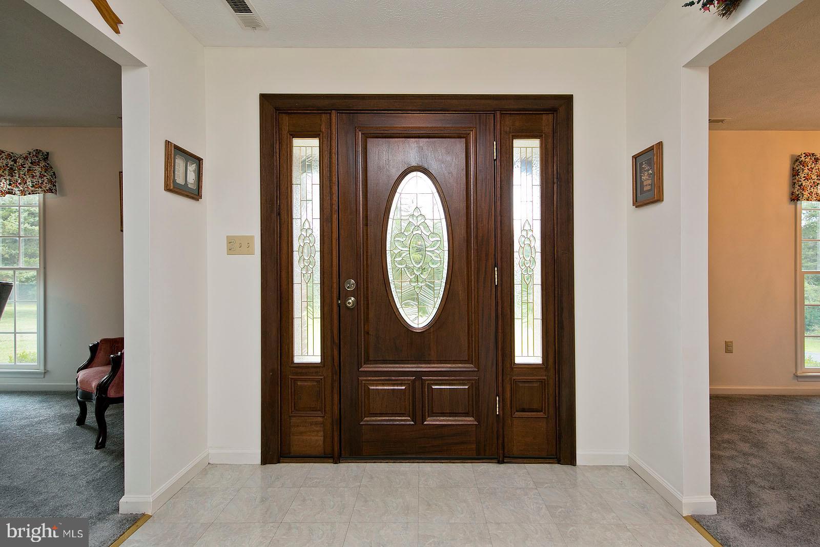 841 Guard Hill Road Middletown, VA 22645 - Photo 10 of 48 Foyer