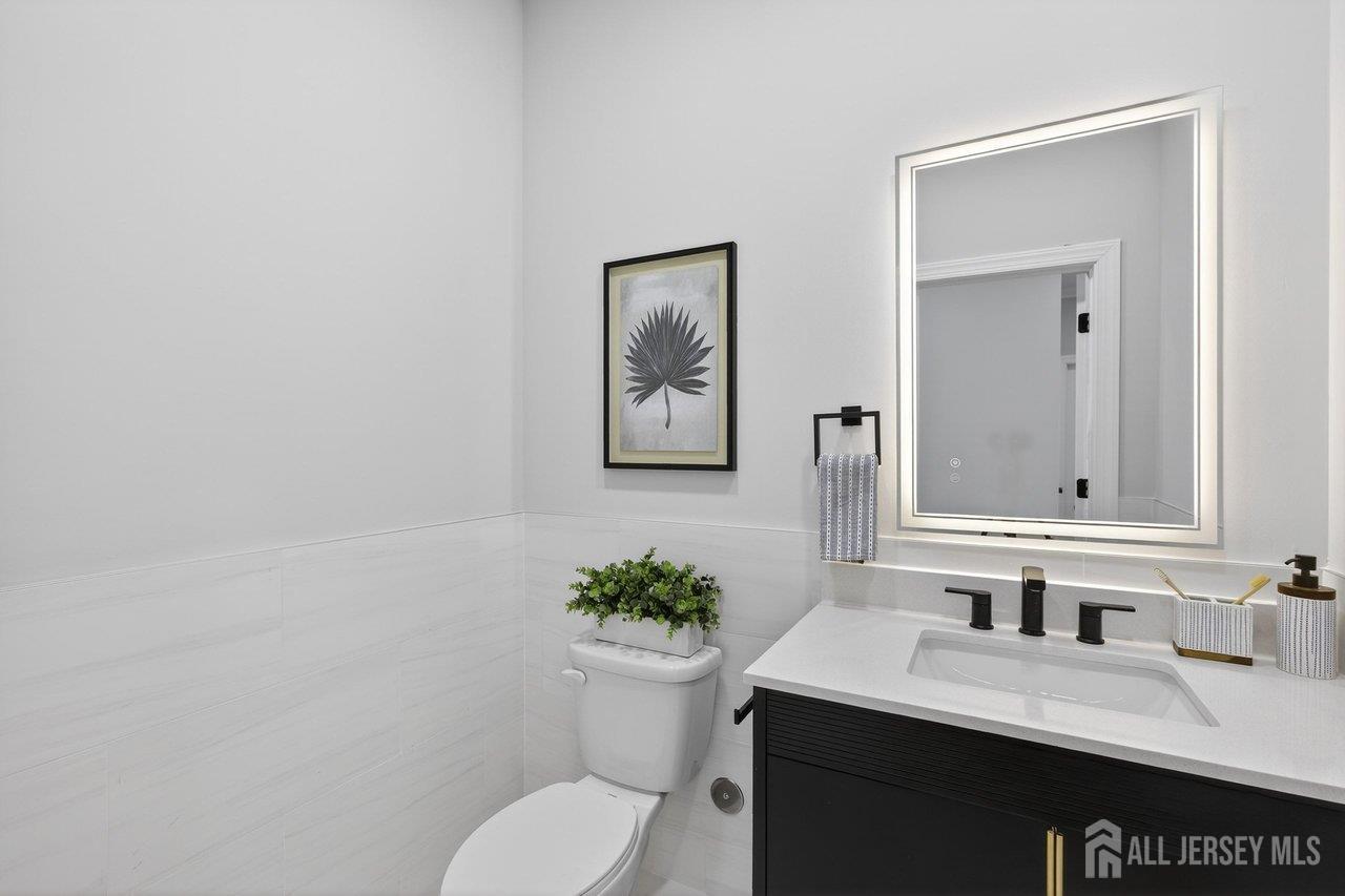 7 Joline Road Kendall Park, NJ 08824 - Photo 12 of 25