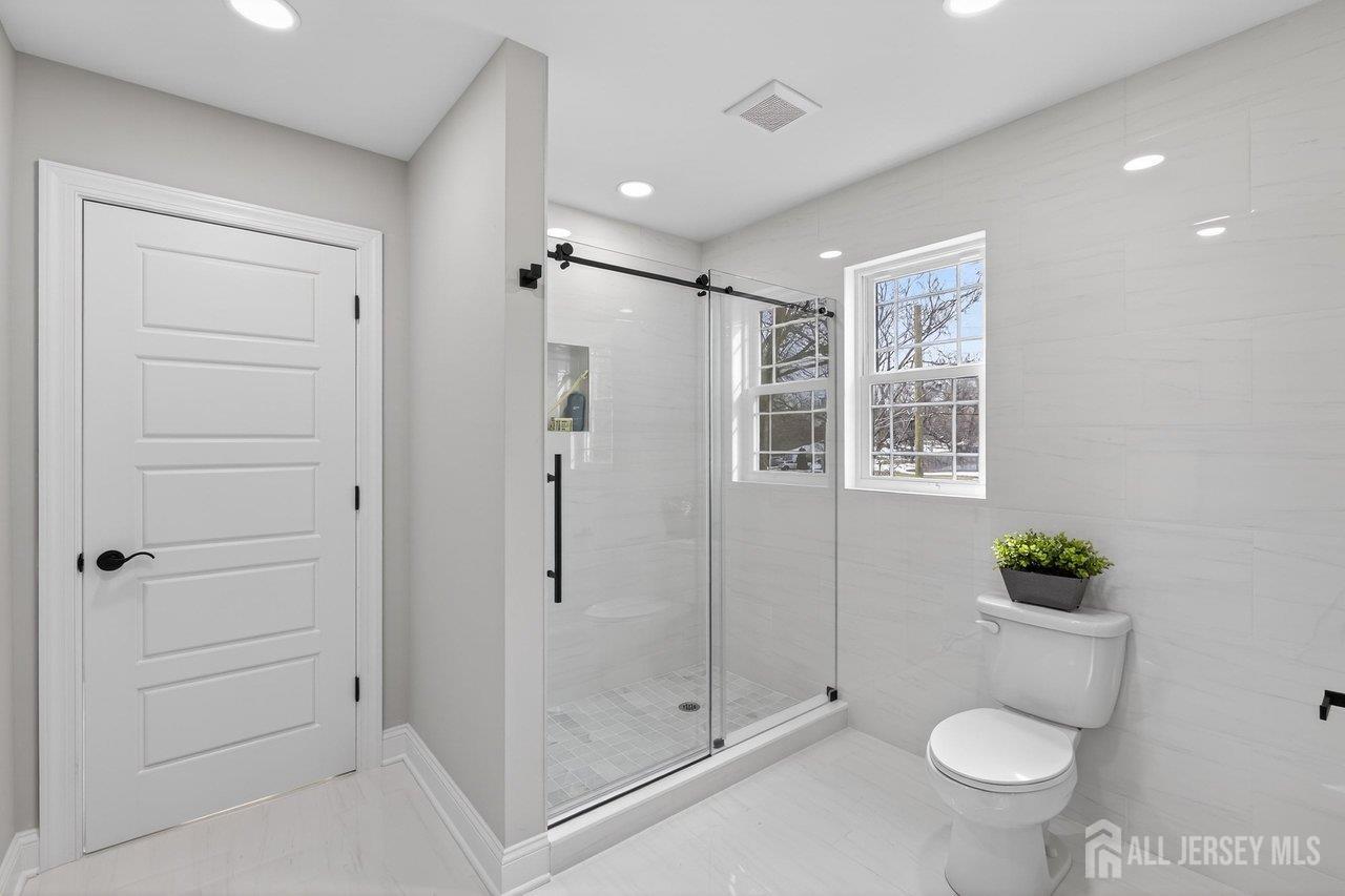 7 Joline Road Kendall Park, NJ 08824 - Photo 18 of 25