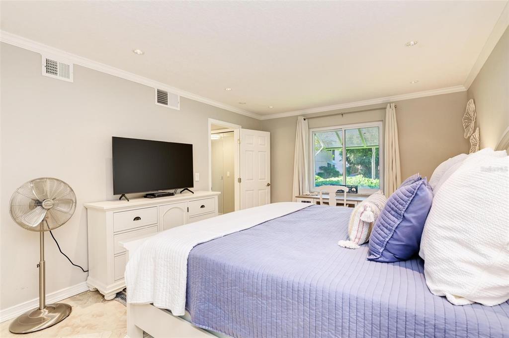 5683 Midnight Pass Road, Unit 105 Sarasota, FL 34242 - Photo 23 of 38