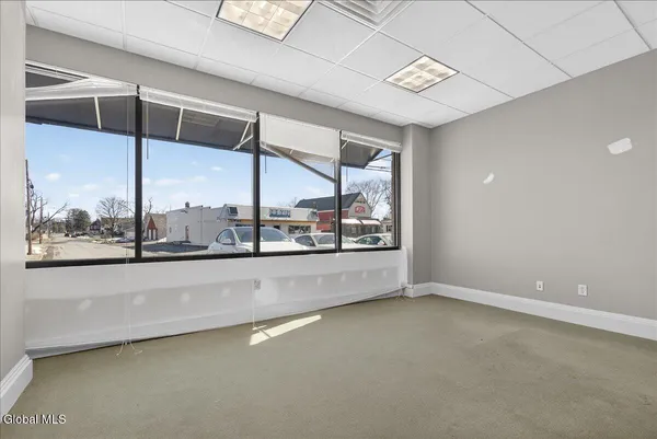 $6,000 | 2603 Guilderland Avenue, Rotterdam, NY 12306