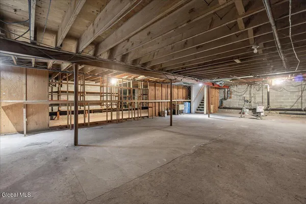 $6,000 | 2603 Guilderland Avenue, Rotterdam, NY 12306