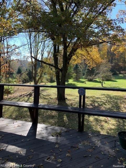 7100 Faussett Road Fenton, MI 48430 - Photo 28 of 52 29.jpg