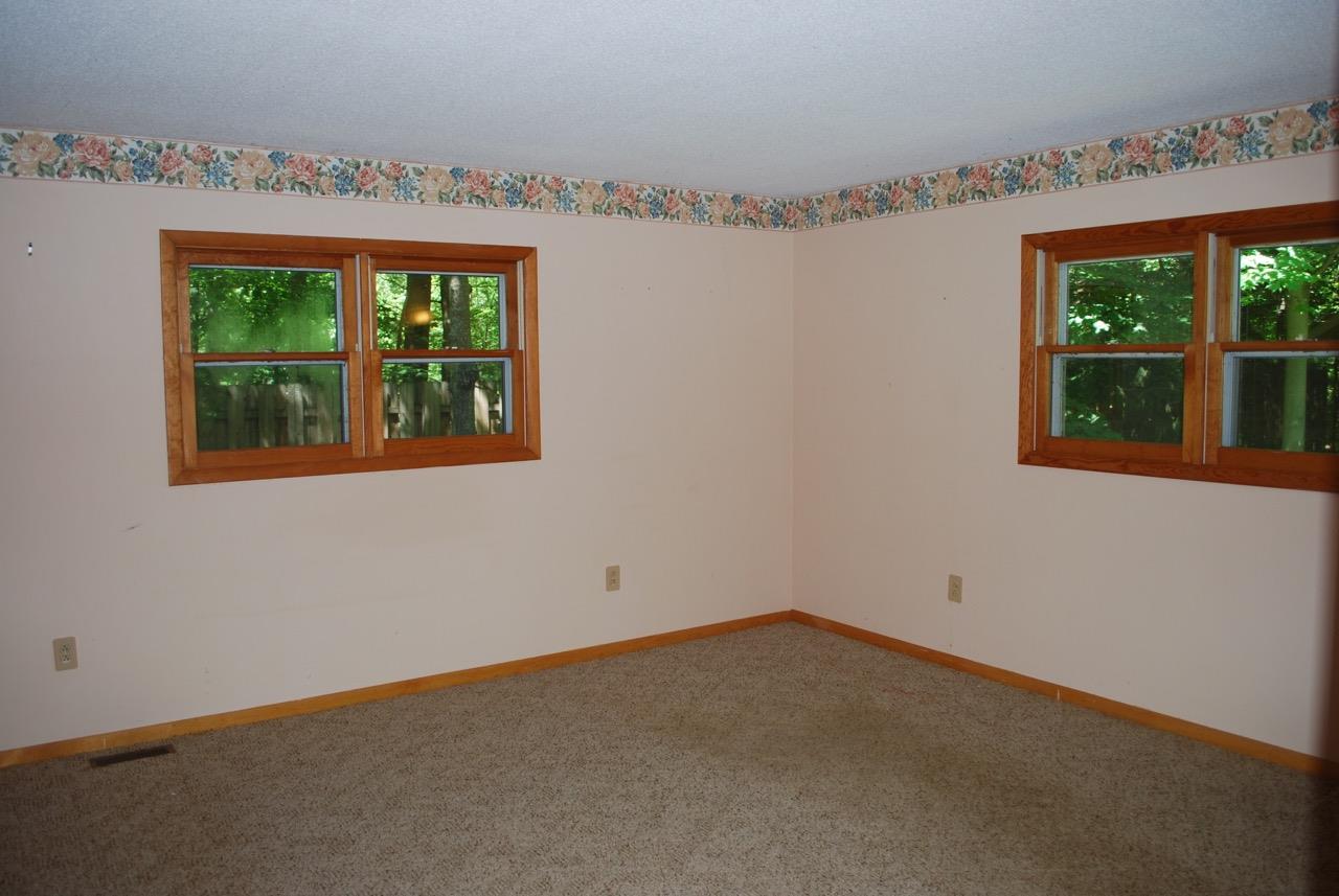 7420 Deepwater Point Road Williamsburg, MI 49690 - Photo 18 of 33 1801821-17.JPG