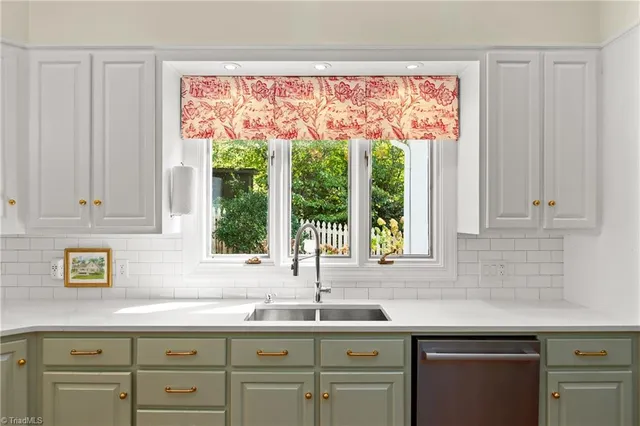 $1,050,000 | 1116 Ferndale Boulevard, High Point, NC 27262