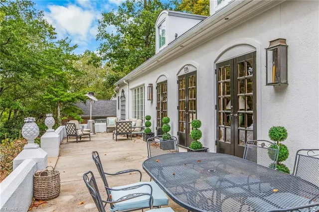 $1,050,000 | 1116 Ferndale Boulevard, High Point, NC 27262