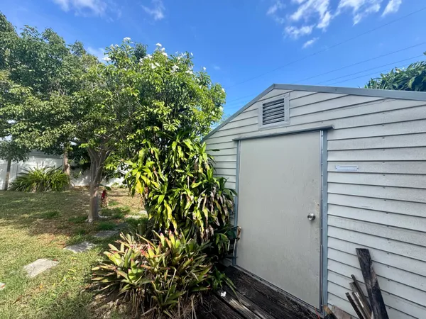 $3,100 | 1322 North M Street, Lake Worth Beach, FL 33460
