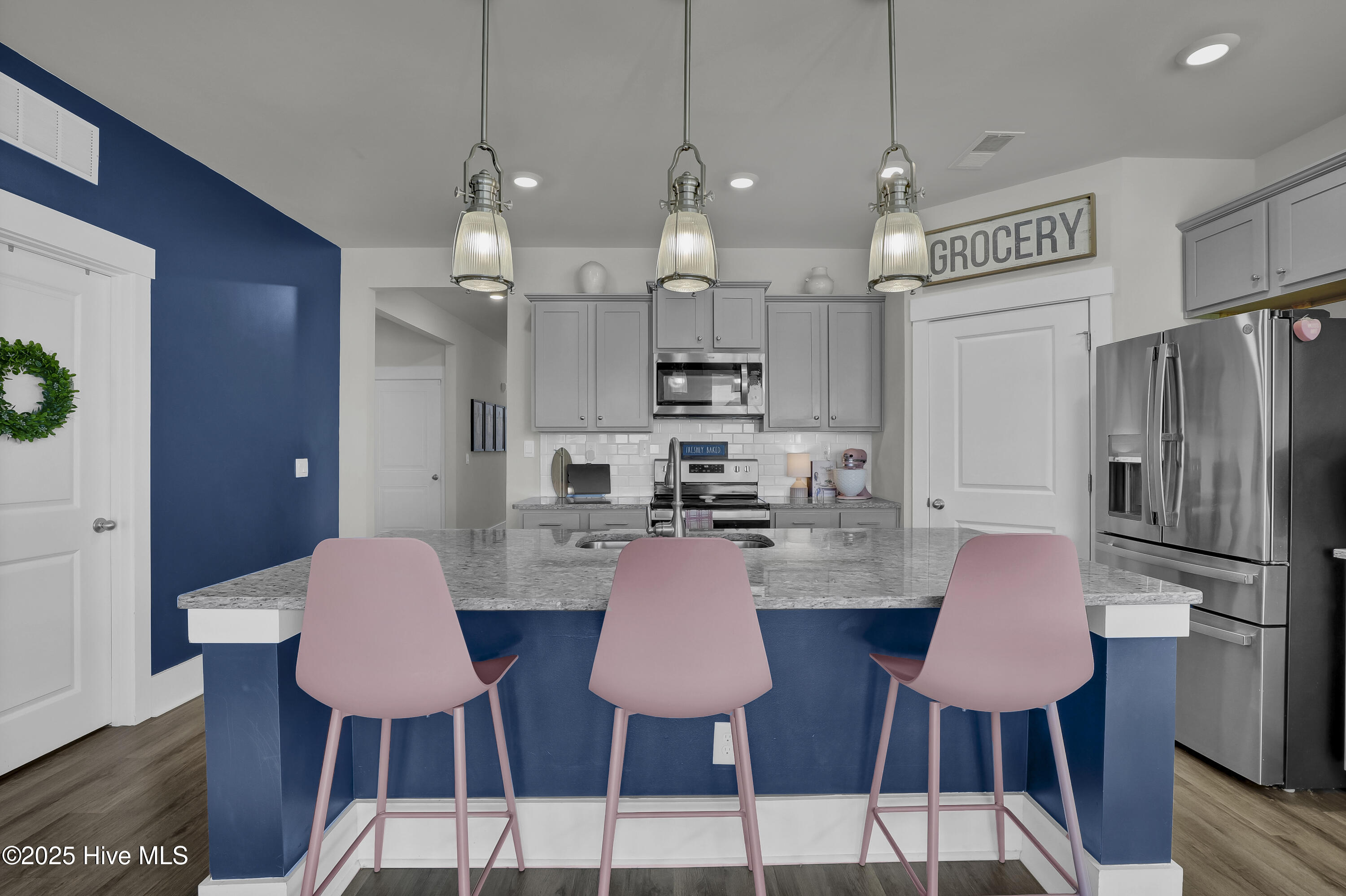 511 Edgewater Way Surf City, NC 28445 - Photo 10 of 61 Kitchen