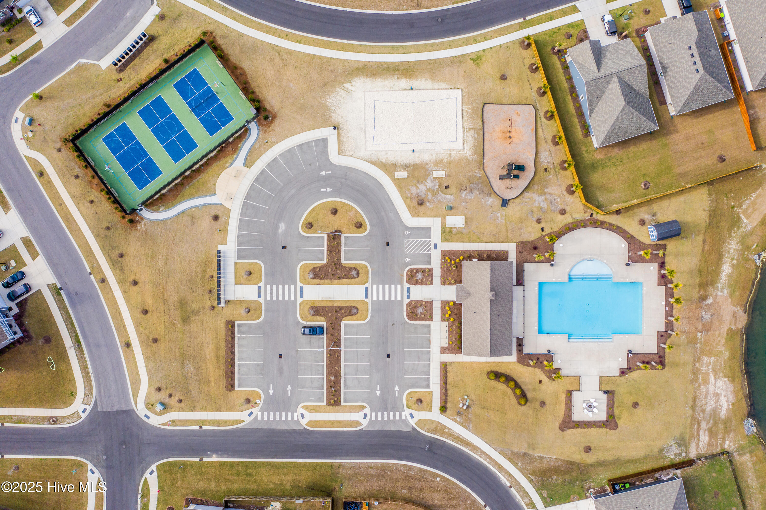 511 Edgewater Way Surf City, NC 28445 - Photo 51 of 61 Waterside Amenities