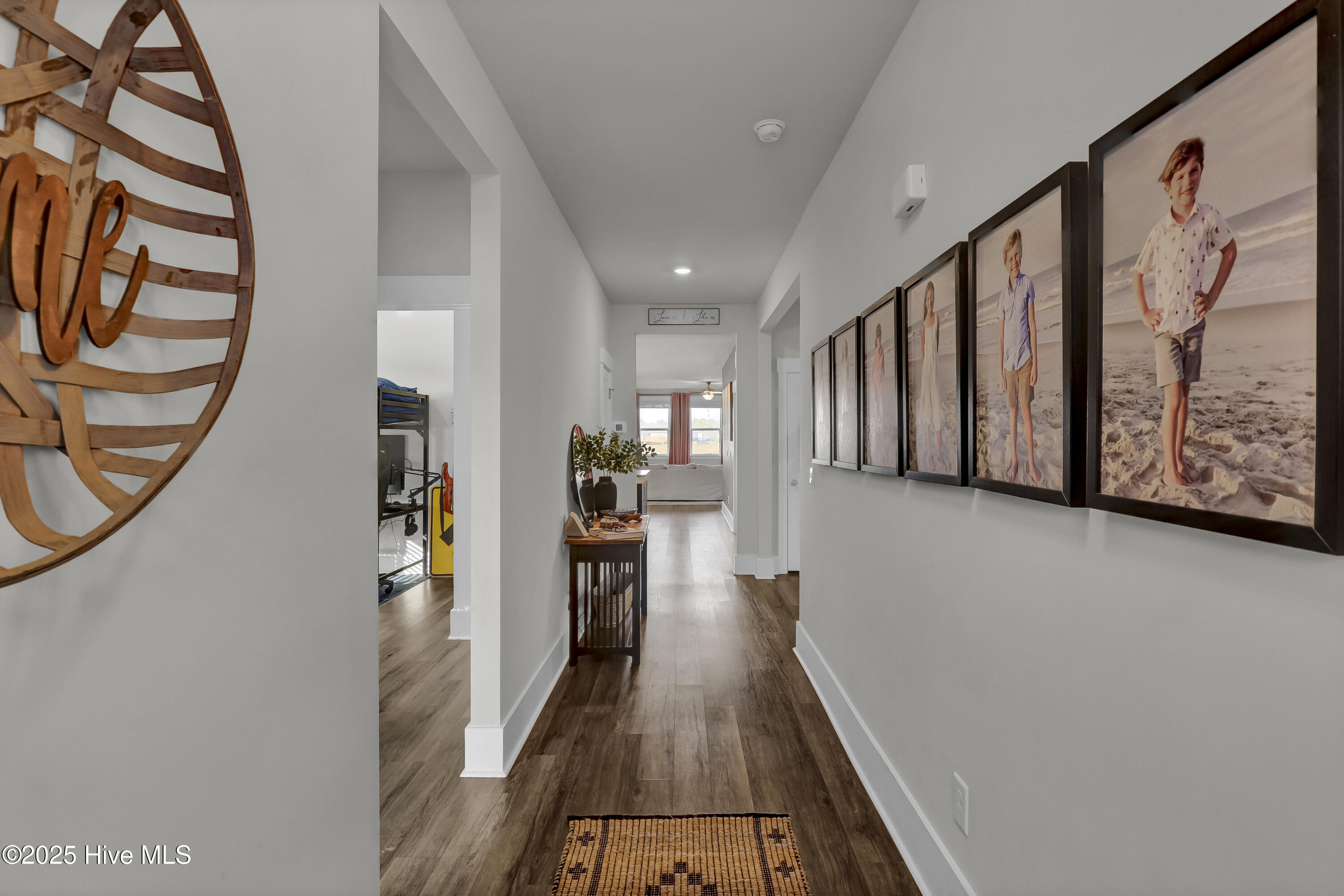 511 Edgewater Way Surf City, NC 28445 - Photo 7 of 61 Foyer