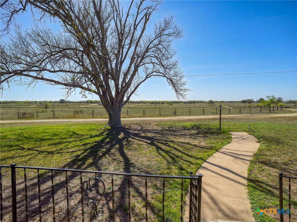 6598 Highway 97 Cost, TX 78614 - Photo 3 of 40