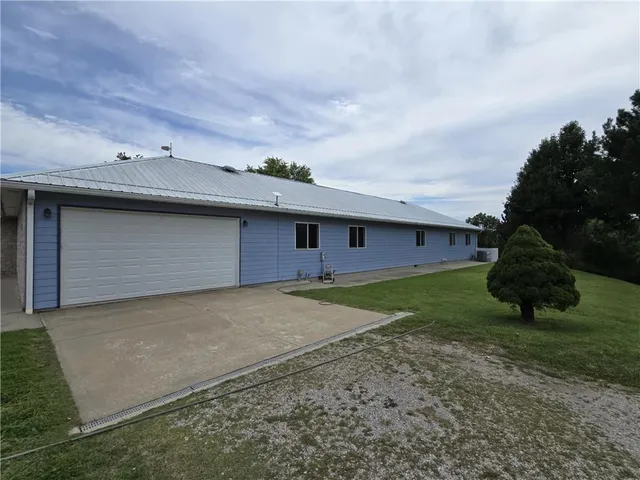 $1,699,900 | 5515 Northwest 451, Osceola, MO 64776