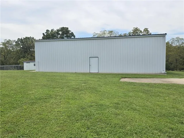 $1,699,900 | 5515 Northwest 451, Osceola, MO 64776