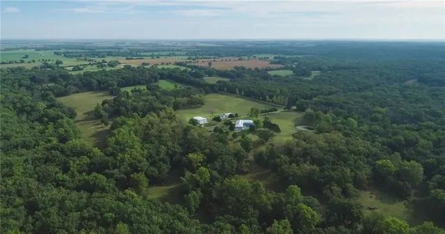 $1,699,900 | 5515 Northwest 451, Osceola, MO 64776