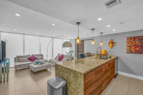 $3,200 | 7601 East Treasure Drive, Unit 416, North Bay Village, FL 33141