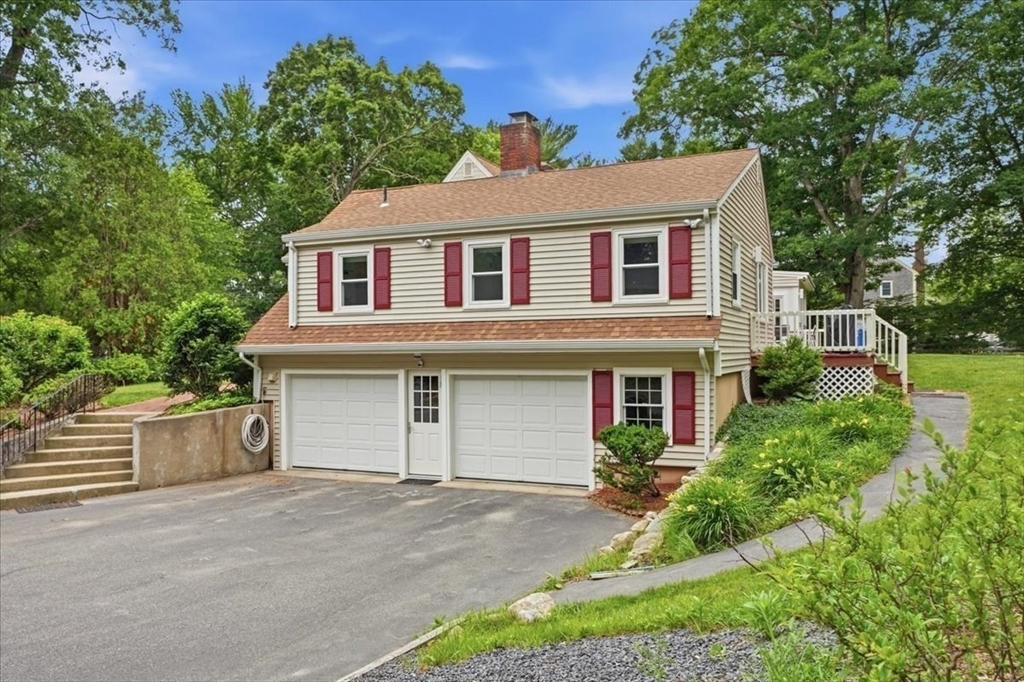 89 River Road Hanover, MA 02339 - Photo 2 of 38