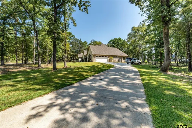 $759,900 | 15373 Lakeside Drive, Tyler, TX 75707