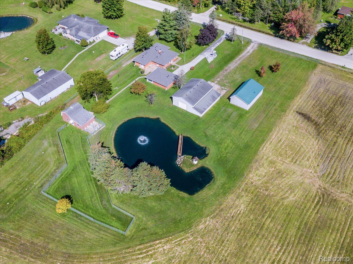10249 Lindsey Road Casco, MI 48064 - Photo 7 of 35 Gallery Image 7