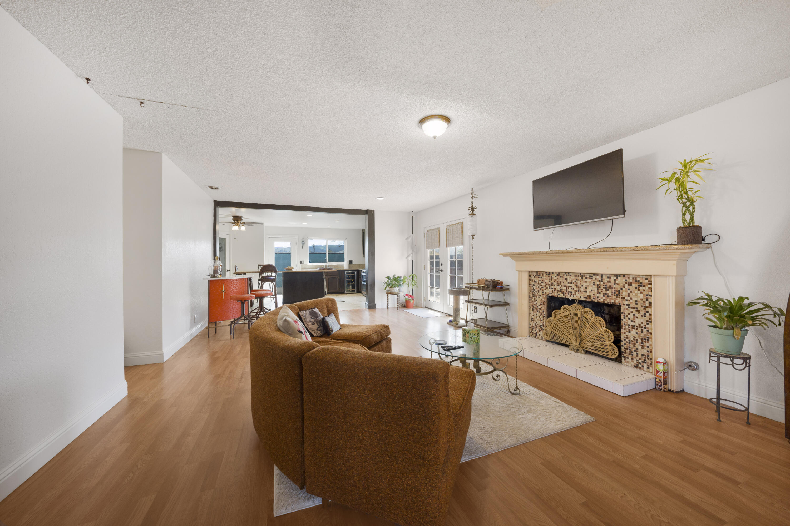 908 Northpoint Place Lompoc, CA 93436 - Photo 3 of 21 a living room with furniture and a fireplace