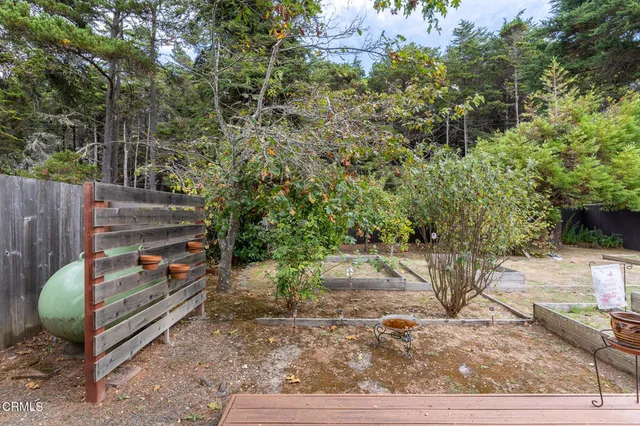 $595,000 | 170 Hocker Lane, Fort Bragg, CA 95437