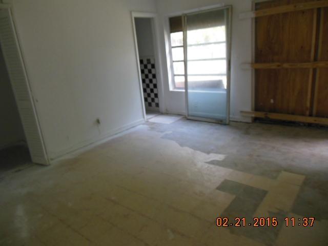 904 West 3rd Street Riviera Beach, FL 33404 - Photo 5 of 5 DSCN7280