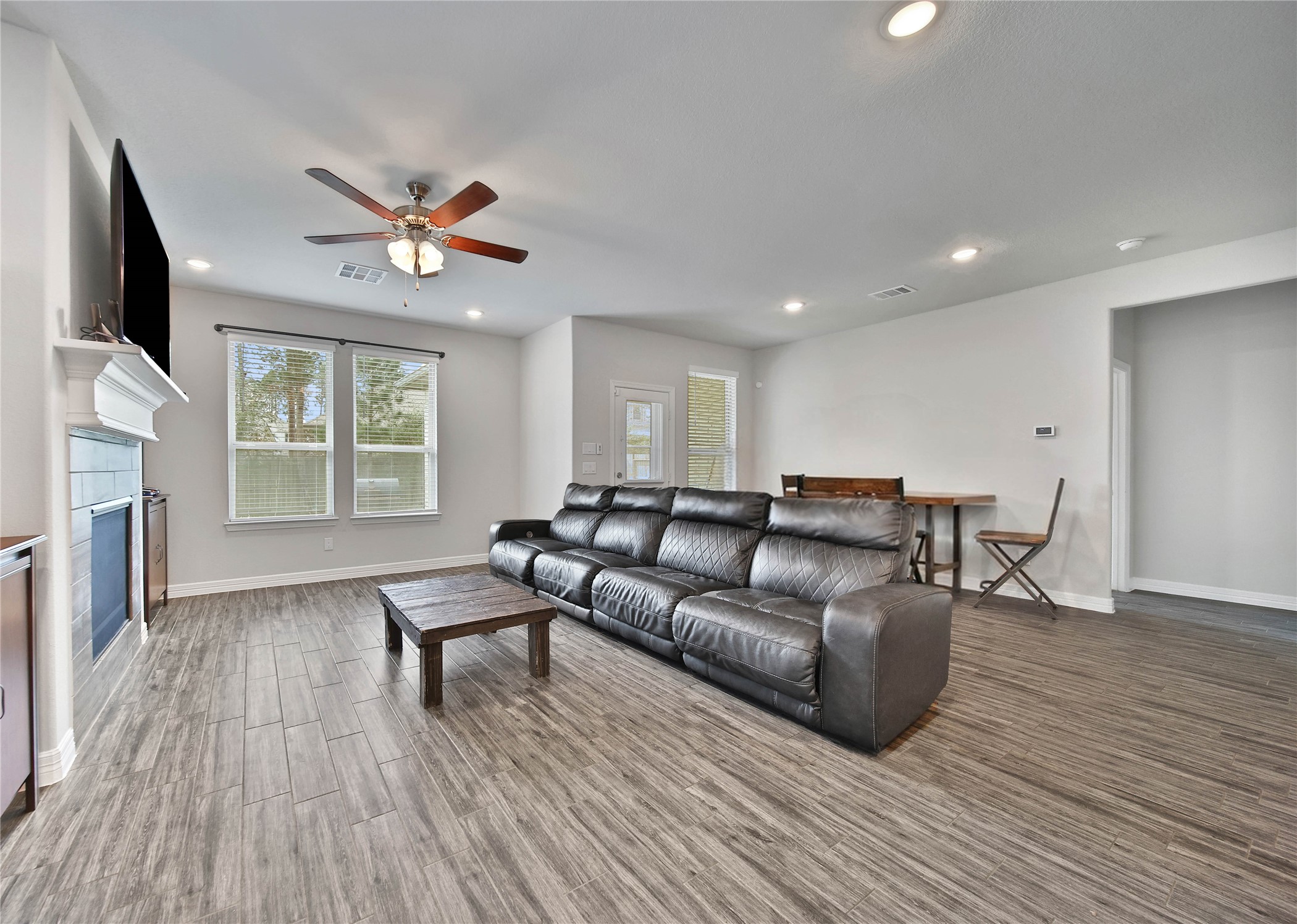 331 Silver Carp Trail Conroe, TX 77318 - Photo 15 of 49