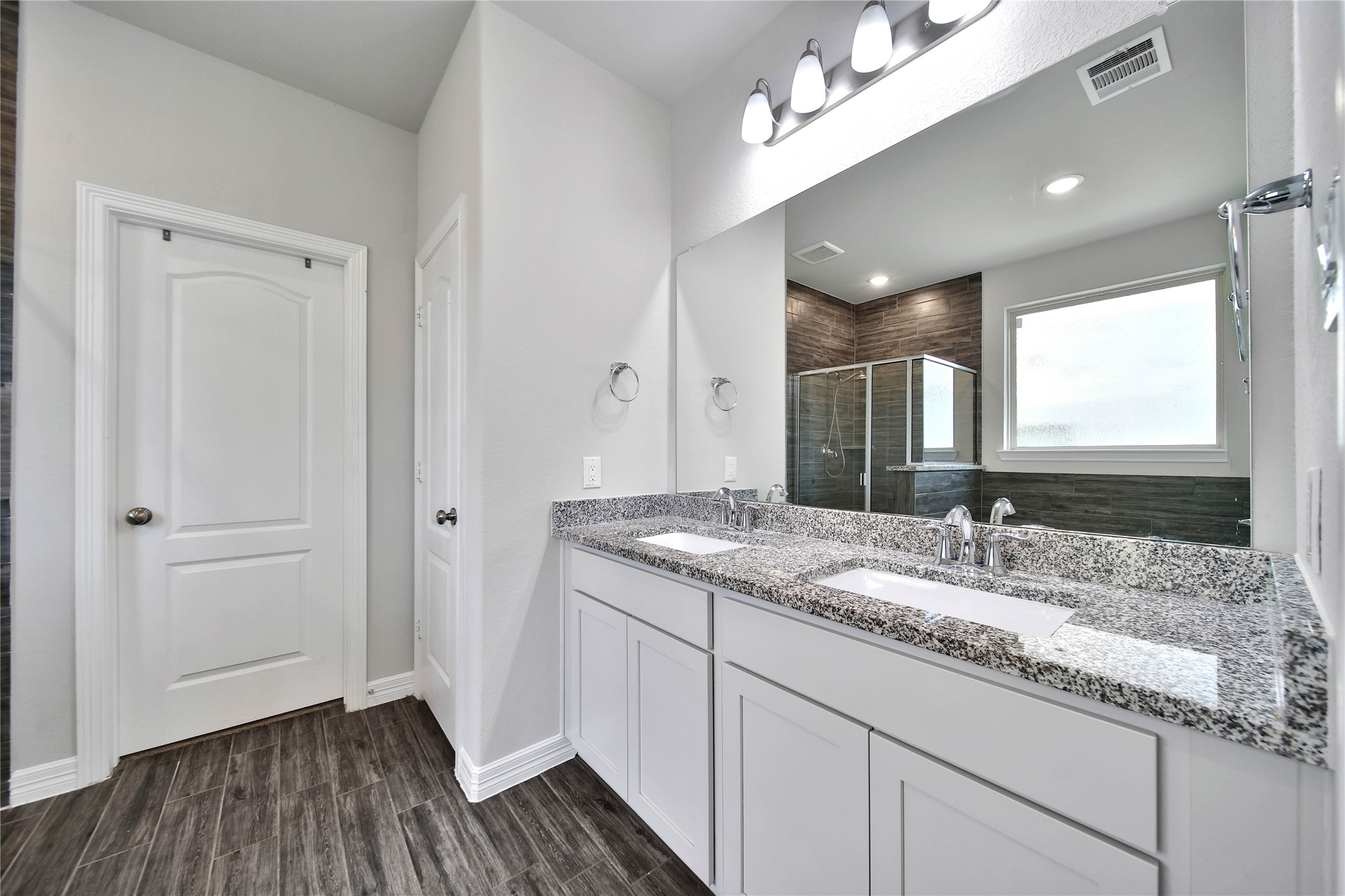 331 Silver Carp Trail Conroe, TX 77318 - Photo 24 of 49