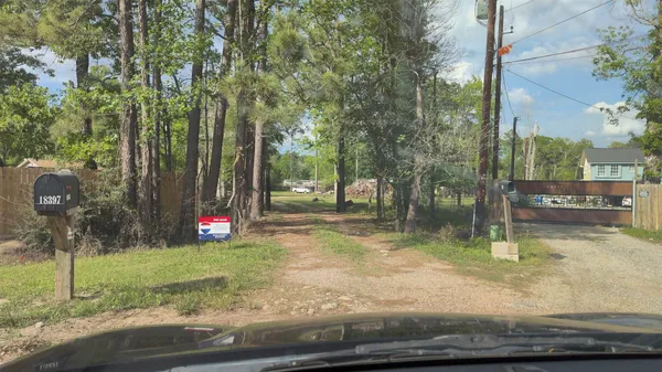 $1,550 | 18397 Deer Glen W Drive, Conroe, TX 77302