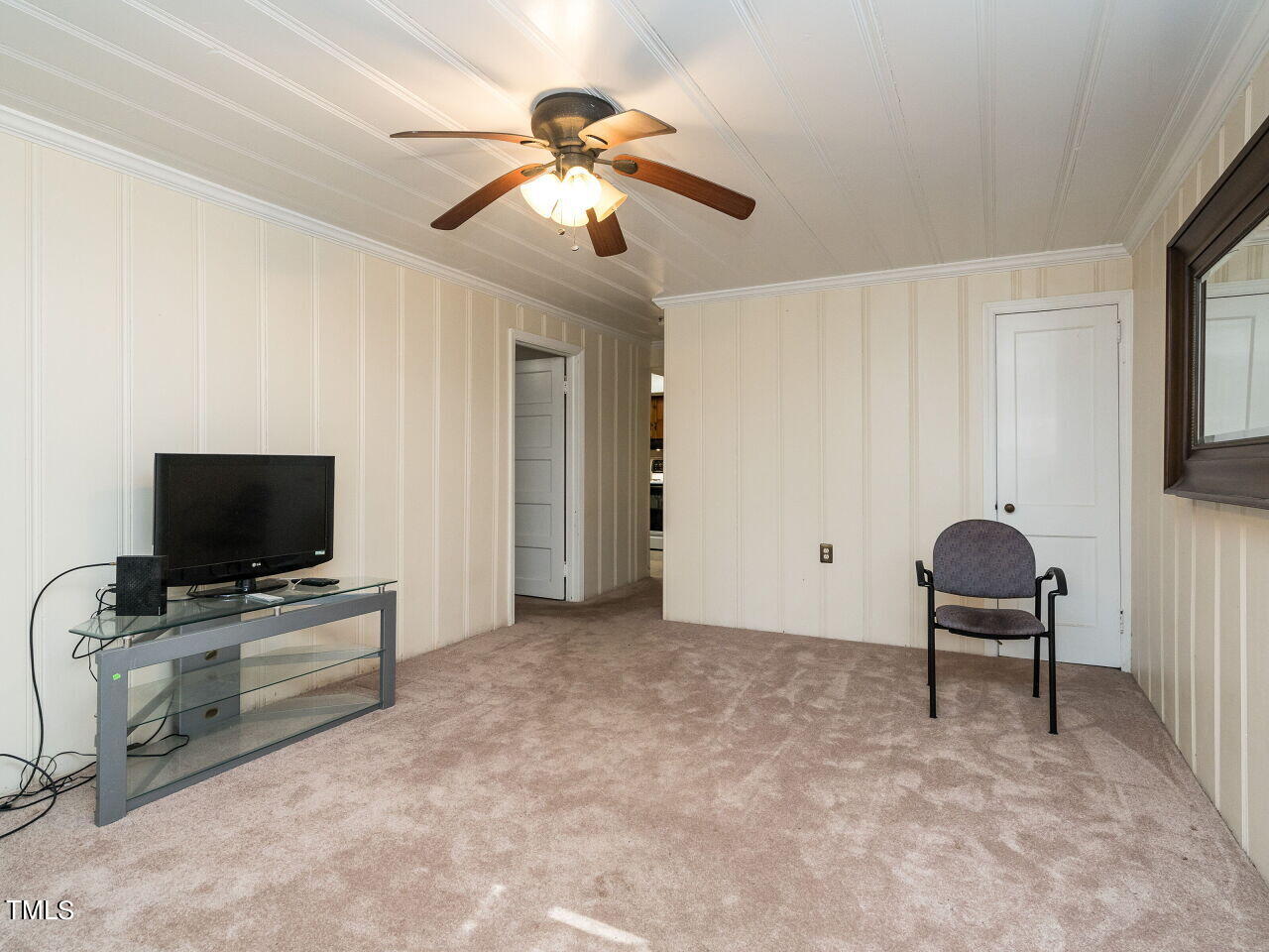 2735 Rosedale Avenue Raleigh, NC 27607 - Photo 26 of 53 downstairs apartment