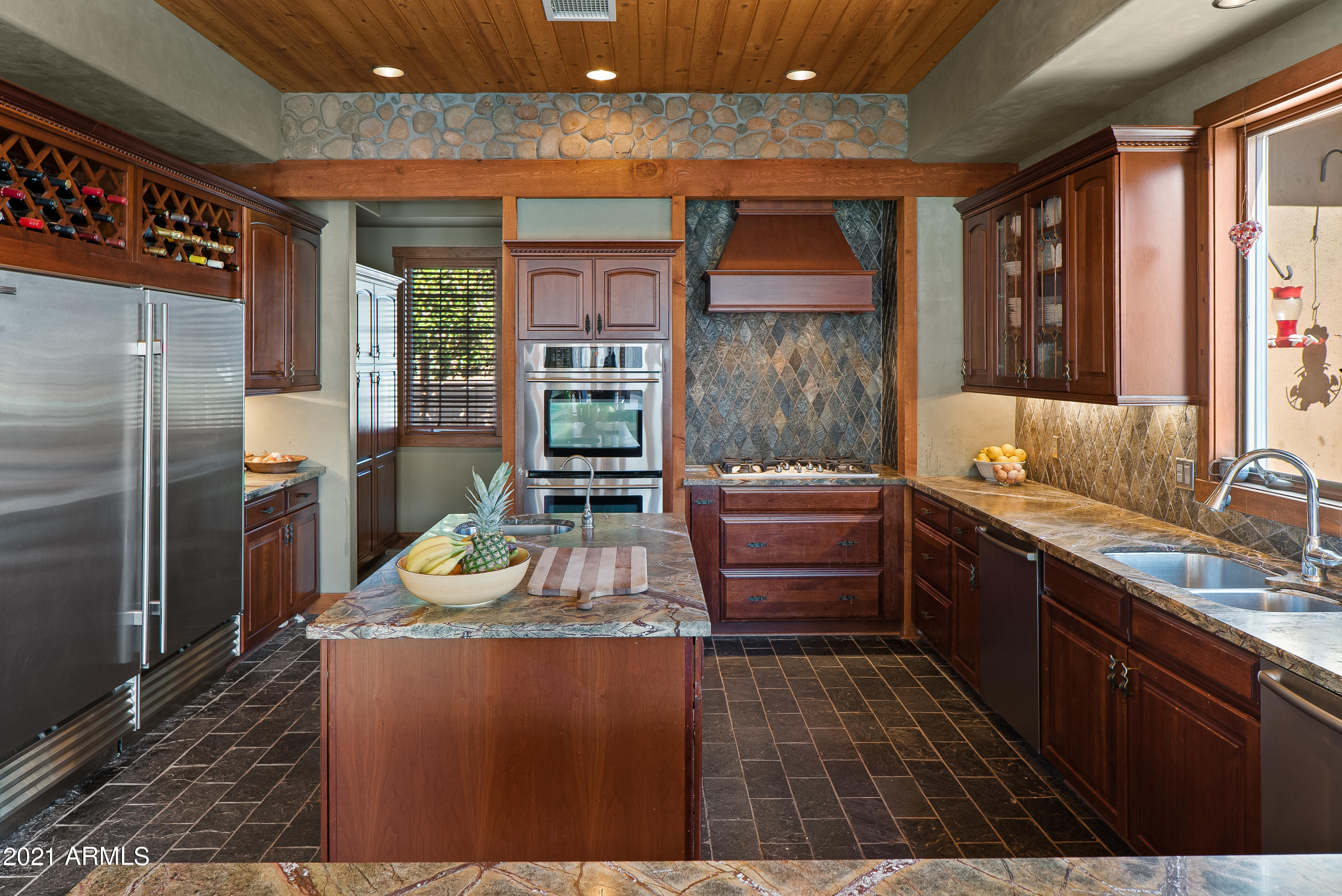 2620 Dancing Apache Road Sedona, AZ 86336 - Photo 23 of 72 JL_2620DancingApacheRd-interiors-09