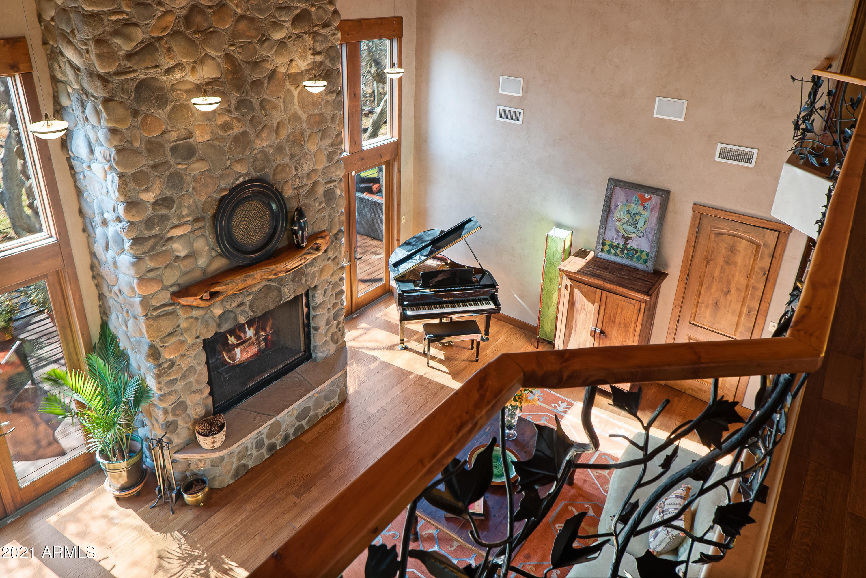 2620 Dancing Apache Road Sedona, AZ 86336 - Photo 27 of 72 JL_2620DancingApacheRd-interiors-21
