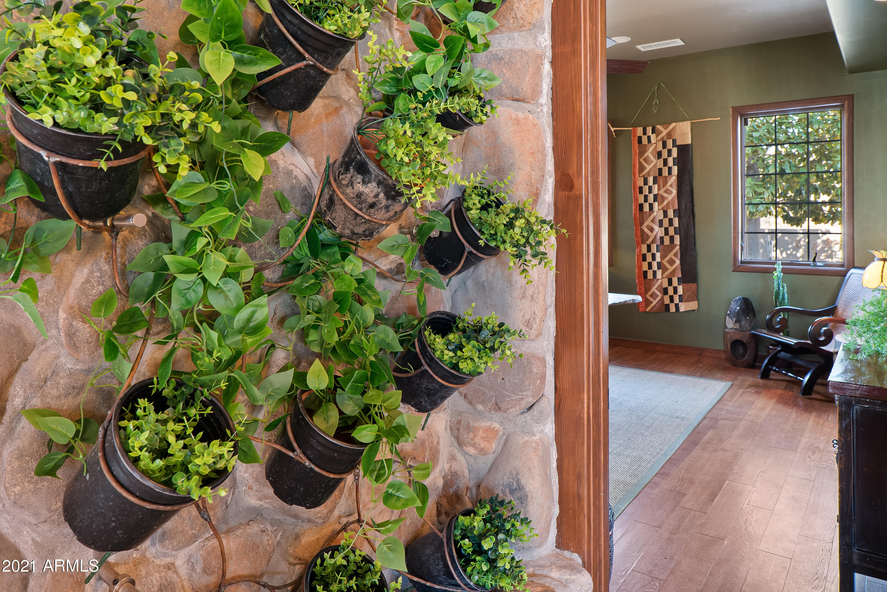 2620 Dancing Apache Road Sedona, AZ 86336 - Photo 36 of 72 JL_2620DancingApacheRd-interiors-12