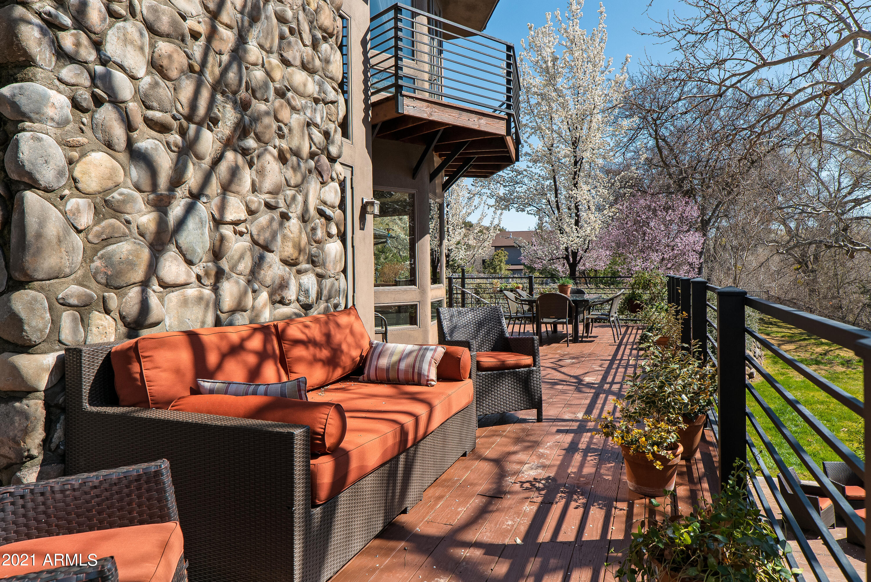 2620 Dancing Apache Road Sedona, AZ 86336 - Photo 52 of 72 JL_2620DancingApacheRd-exteriors-03