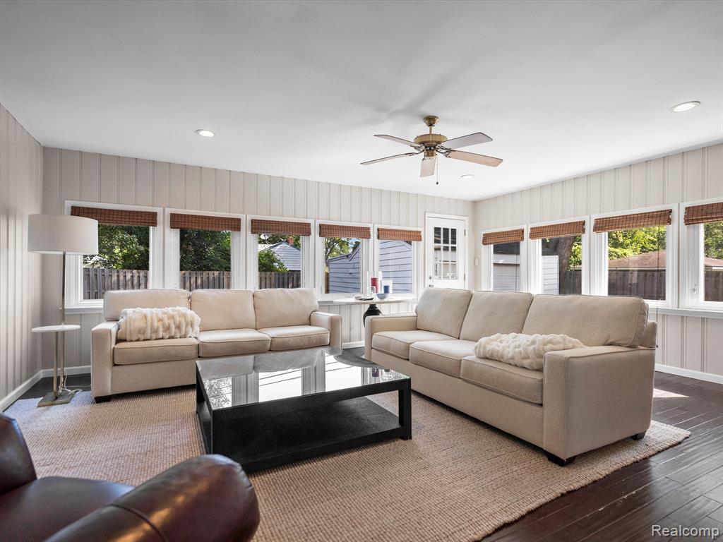 4420 Samoset Road Royal Oak, MI 48073 - Photo 21 of 40